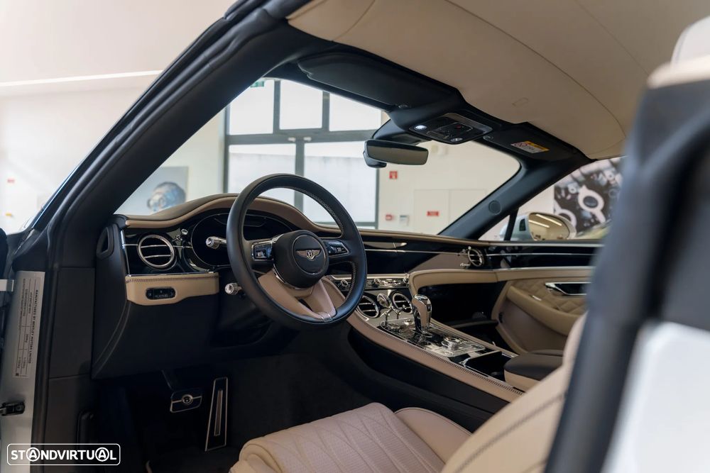Bentley Continental Cabrio GT V8 Azure - 32