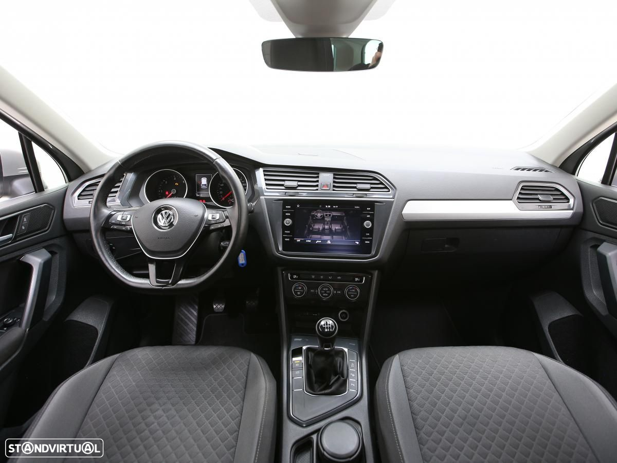 VW Tiguan 2.0 TDI Confortline - 6
