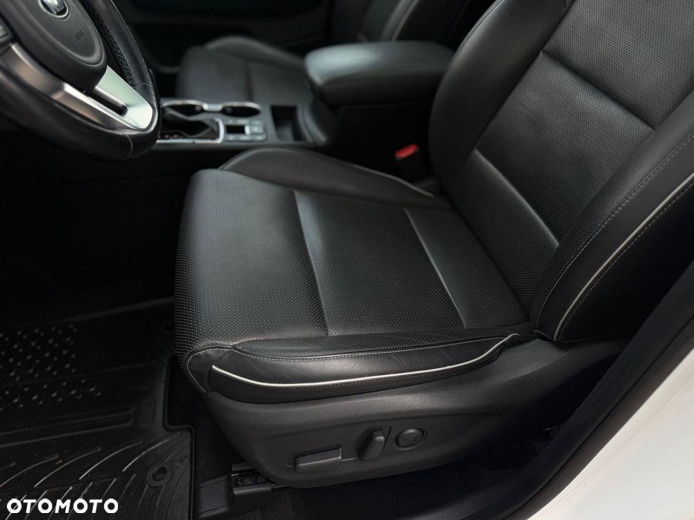 Kia Sportage 2,0 CRDI AWD Platinum - 11