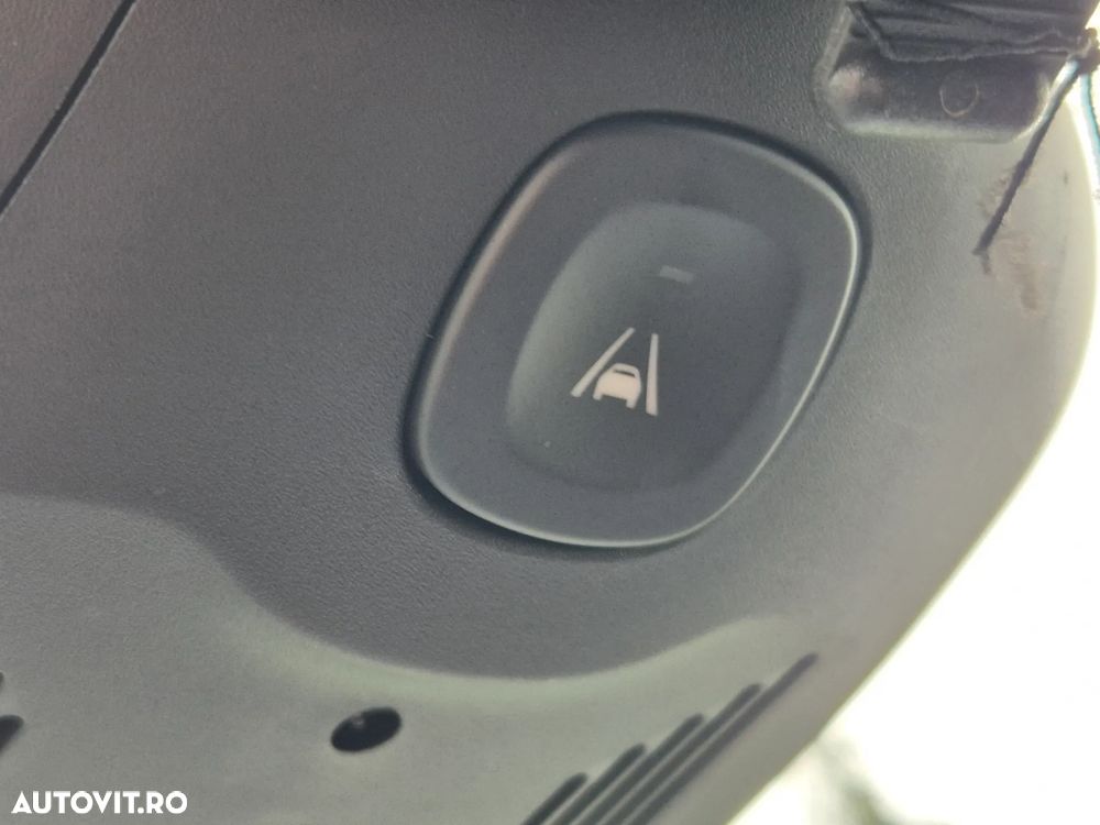 Renault Megane ENERGY dCi 110 Start & Stop Bose Edition - 25