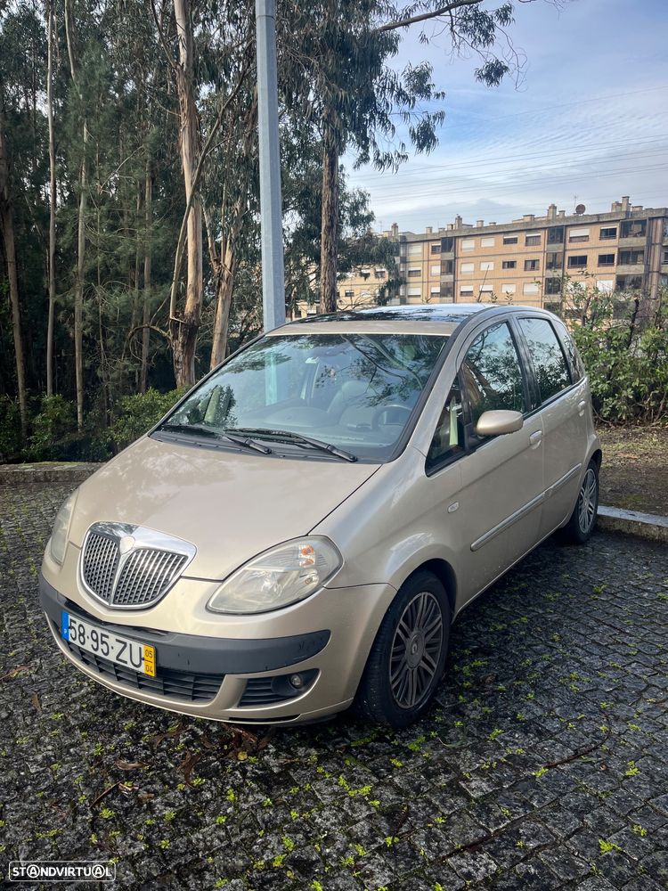 Lancia Musa 1.3 16V M-jet Oro - 1