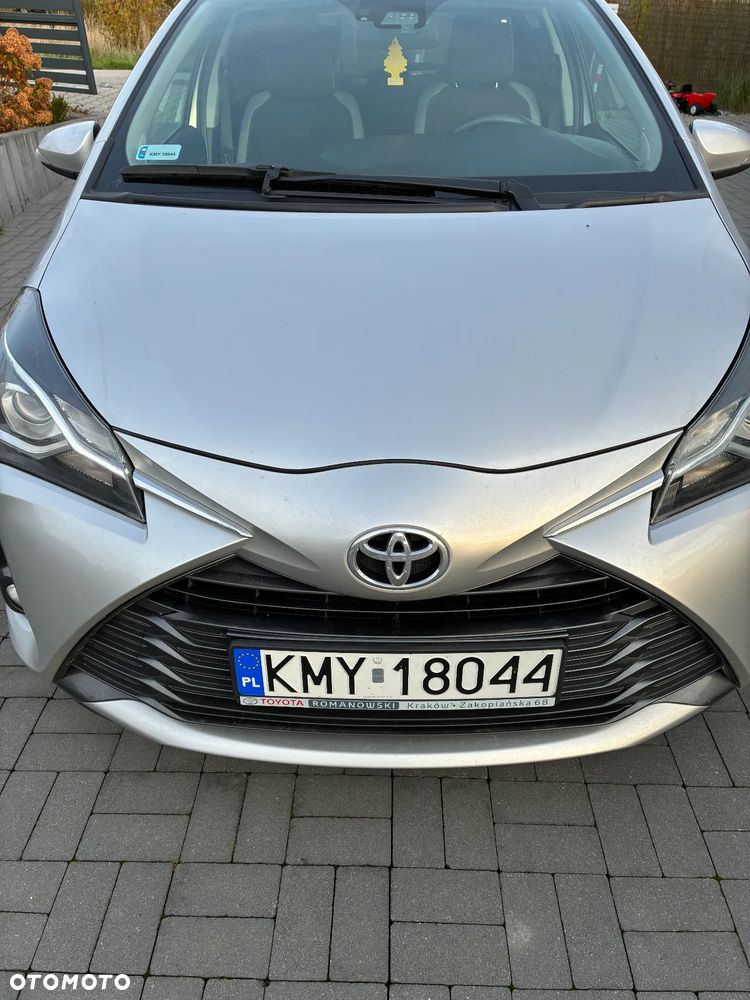 Toyota Yaris 1.5 Premium - 1