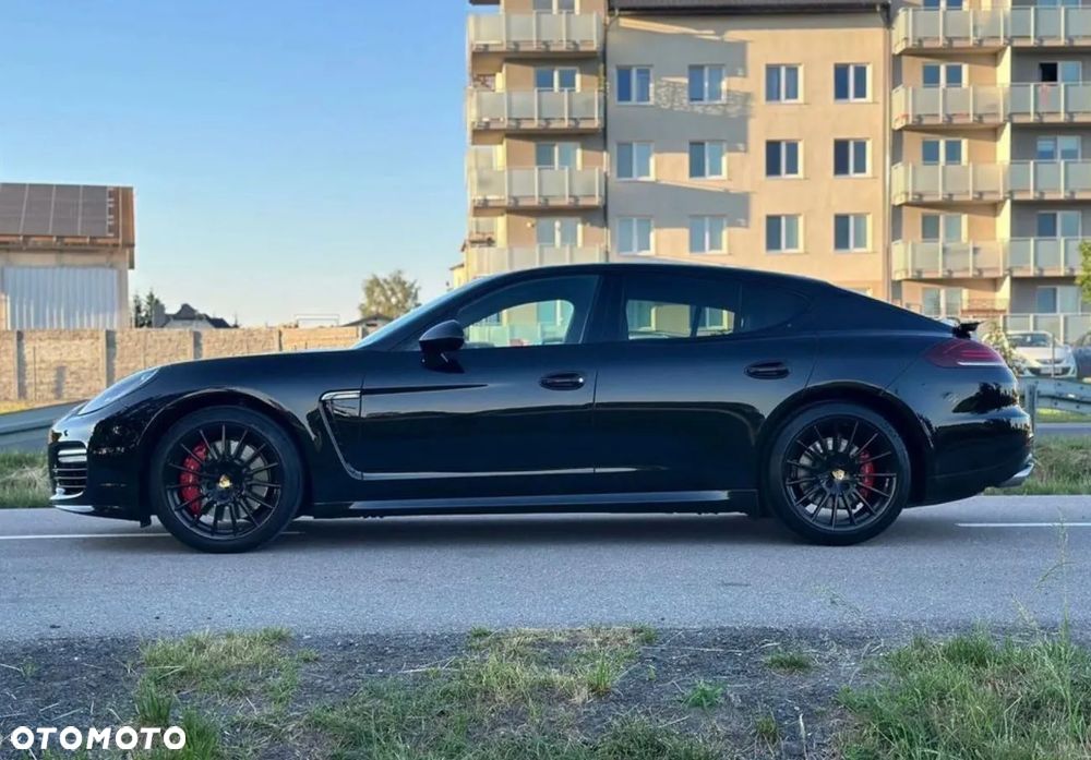 Porsche Panamera Turbo - 6