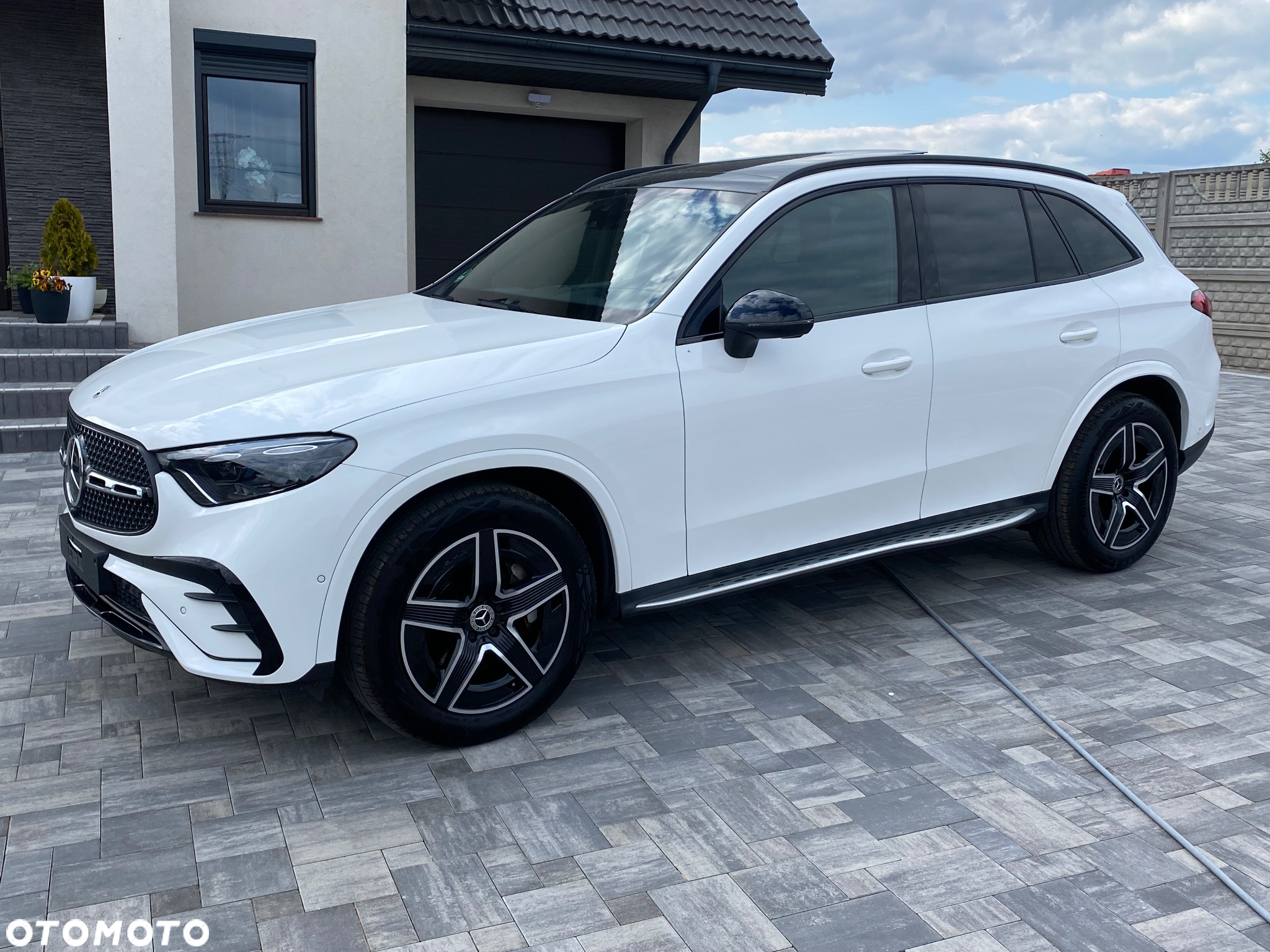 Mercedes-Benz GLC 200 4Matic 9G-TRONIC AMG Line Advanced - 3