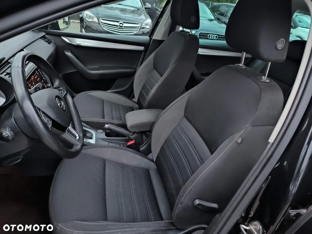 Skoda Octavia 1.6 TDI DSG Premium Edition - 6