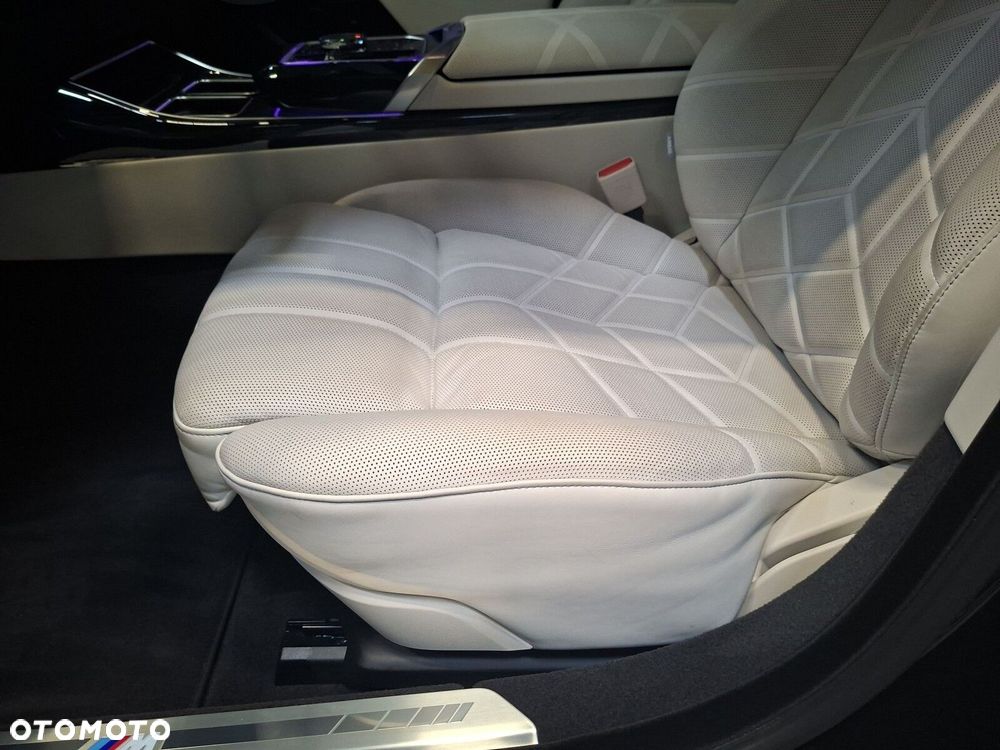 BMW Seria 7 - 14