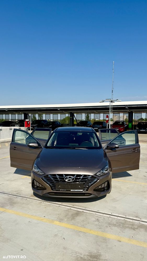 Hyundai i30 1.5 110CP 5DR M/T Highway - 16