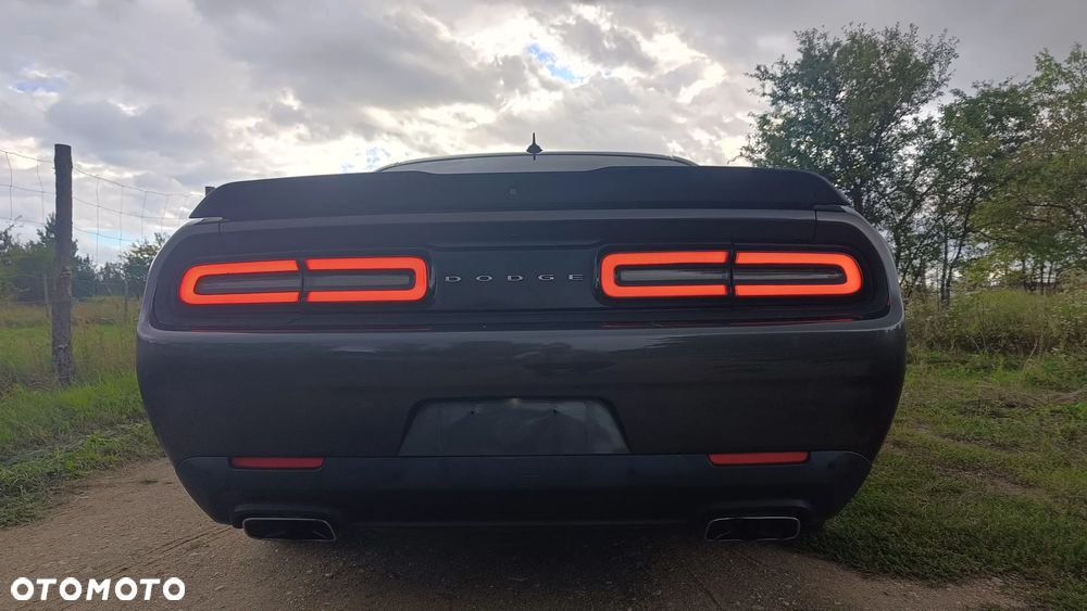 Dodge Challenger 5.7 R/T - 2