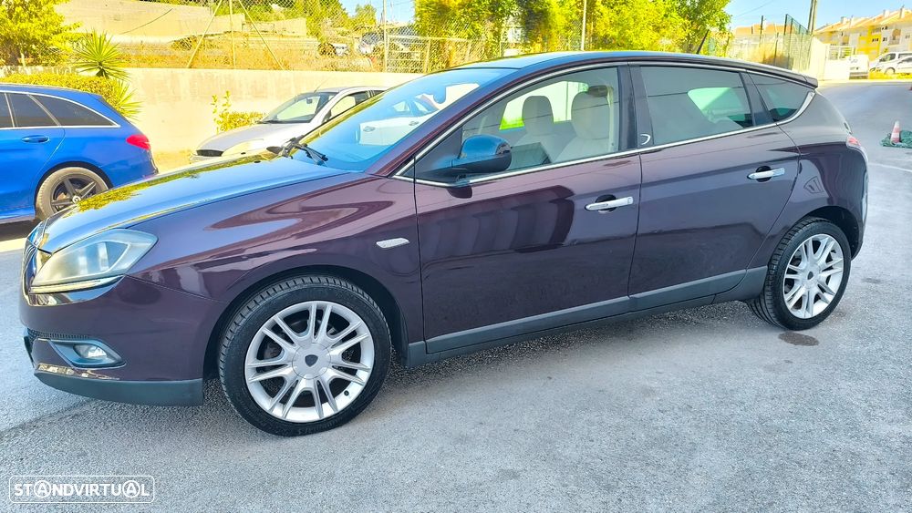Lancia Delta 1.6 M-Jet Platino - 24