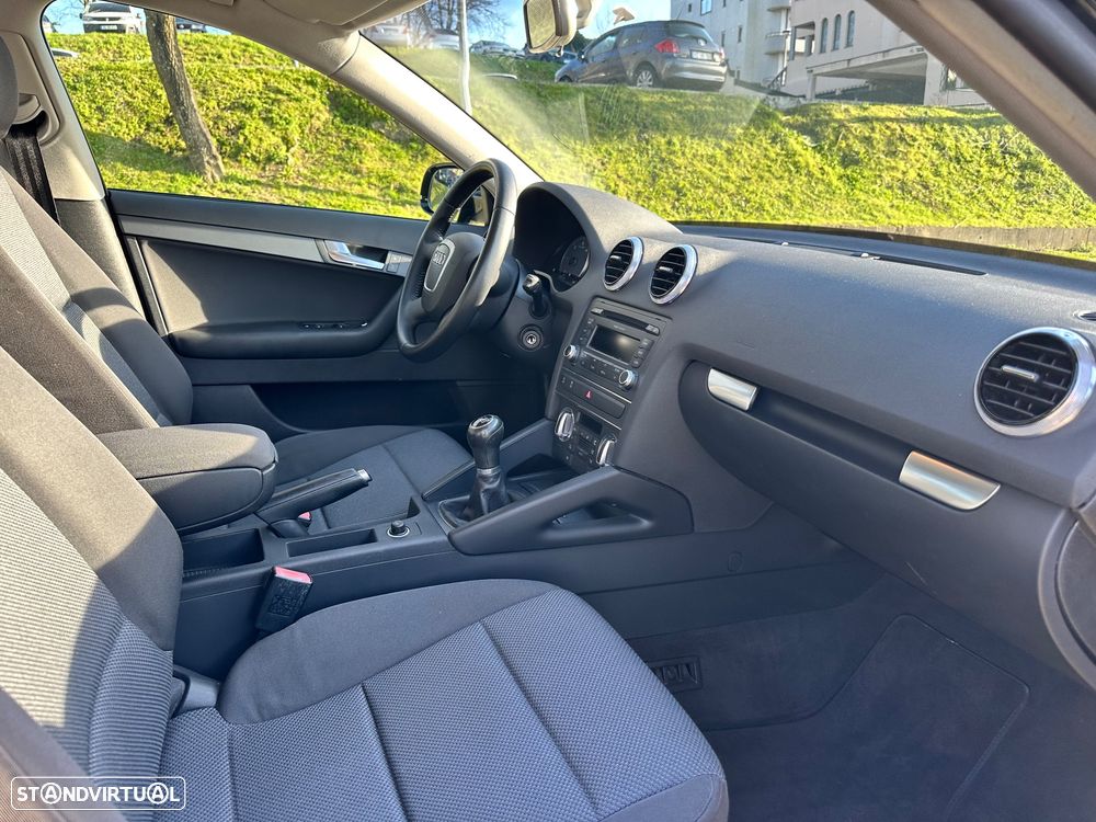 Audi A3 Sportback 1.6 TDI Attraction - 26