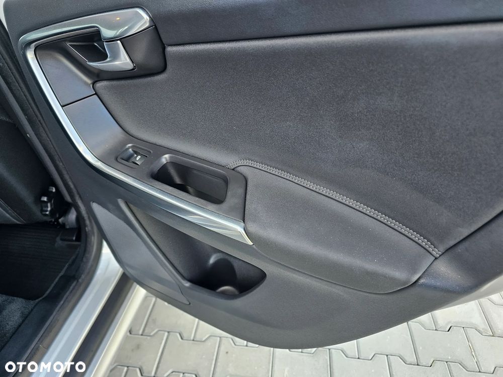 Volvo XC 60 D3 Momentum - 29