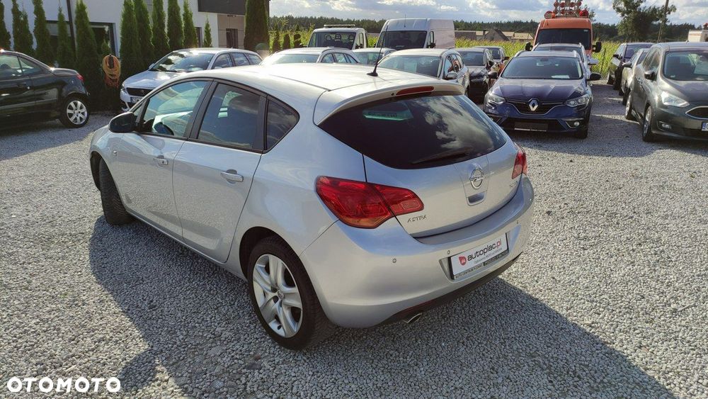 Opel Astra - 12