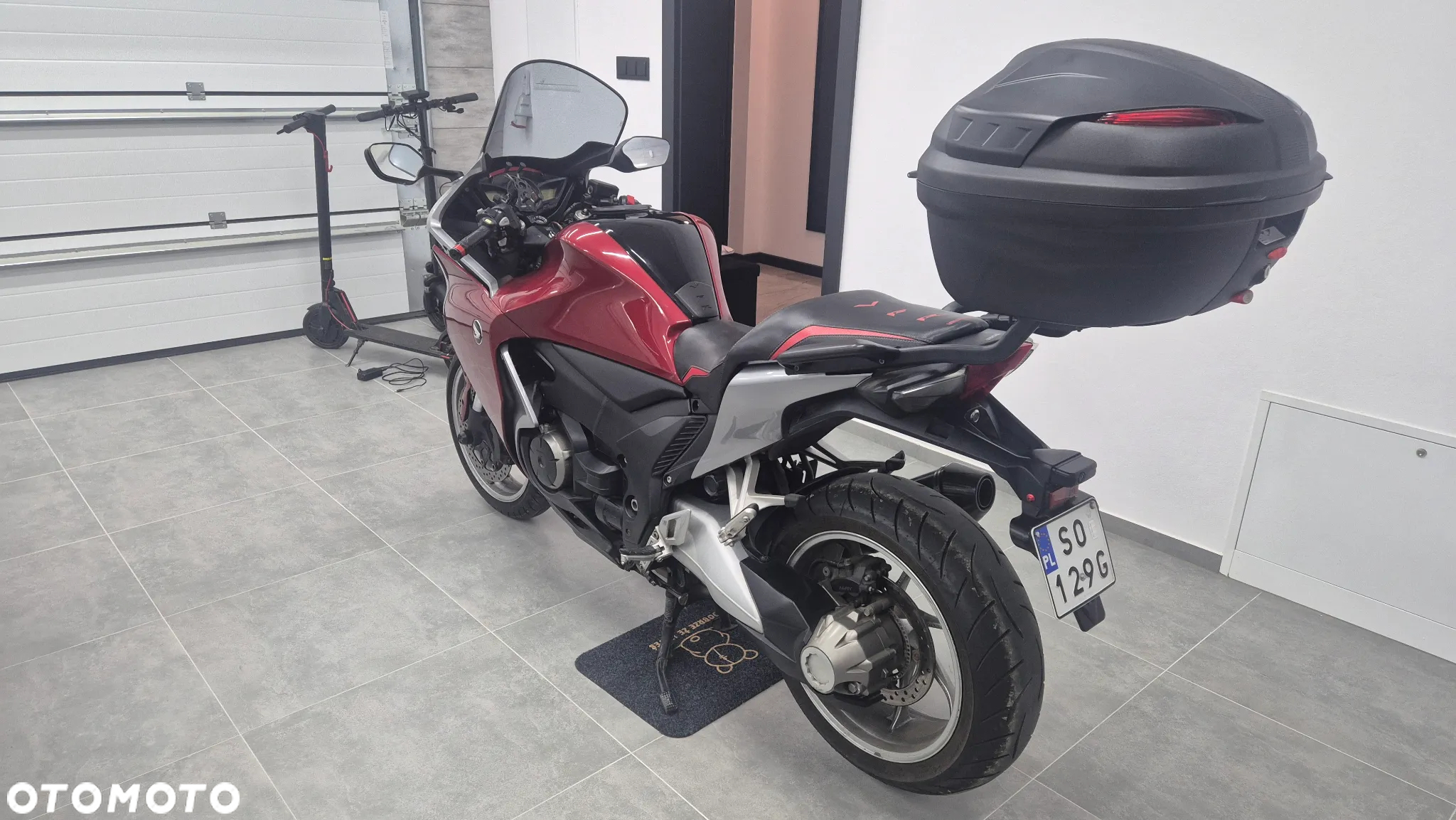 Honda VFR - 7