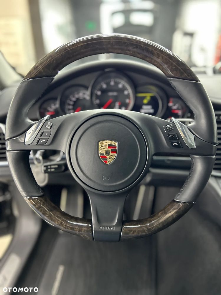 Porsche Panamera 4 PDK - 13