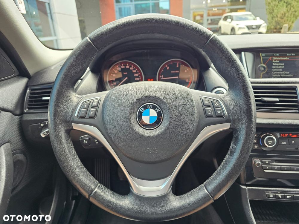 BMW X1 sDrive18d xLine - 29
