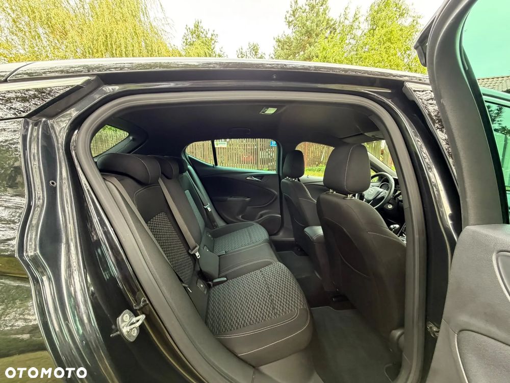 Opel Astra 1.4 Turbo Dynamic - 29