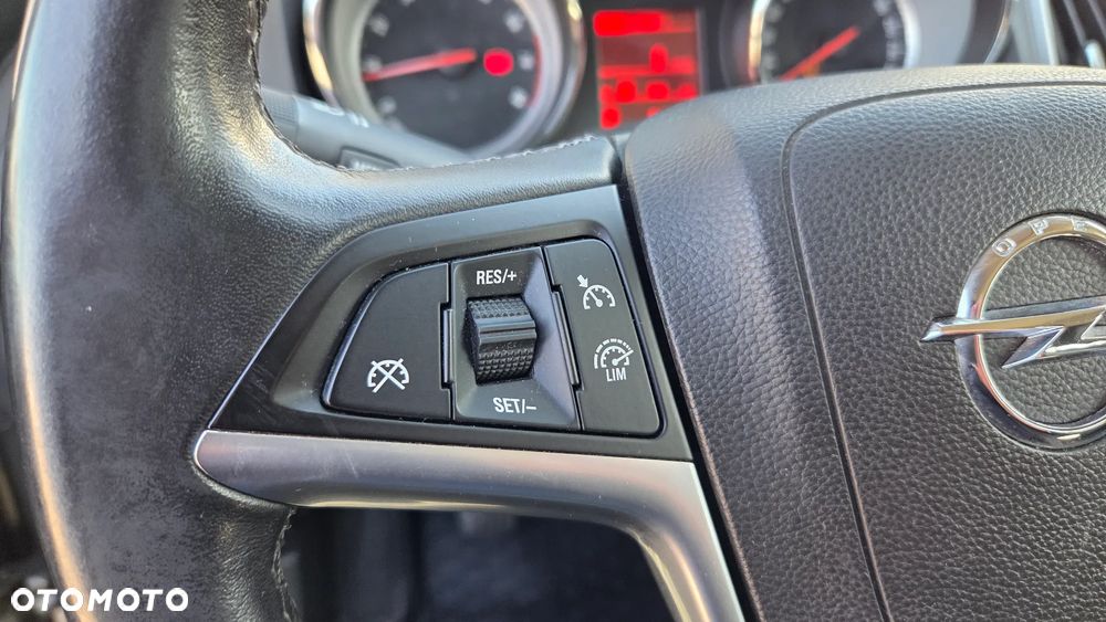 Opel Astra 1.6 Business EU6 - 24