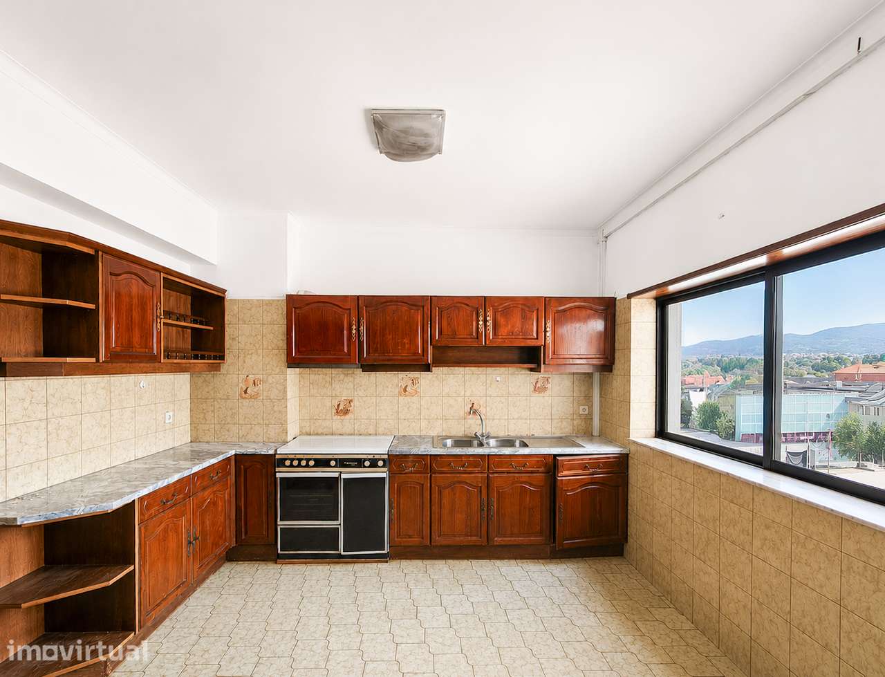 Apartamento T3 com varanda e terraço, Centro de Ponte de Lima - Grande imagem: 4/16
