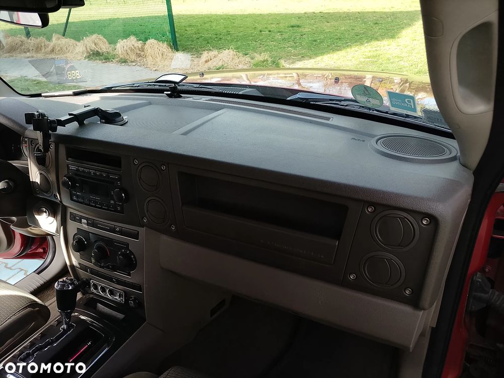 Jeep Commander 3.7 V6 - 12