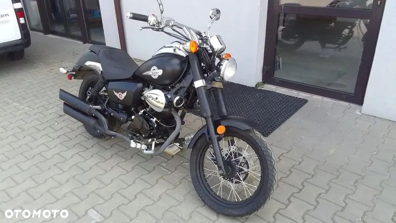 CFMoto NK - 1