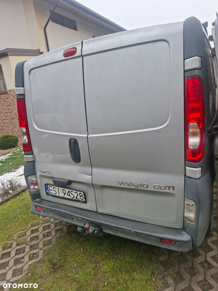 Opel Vivaro - 10