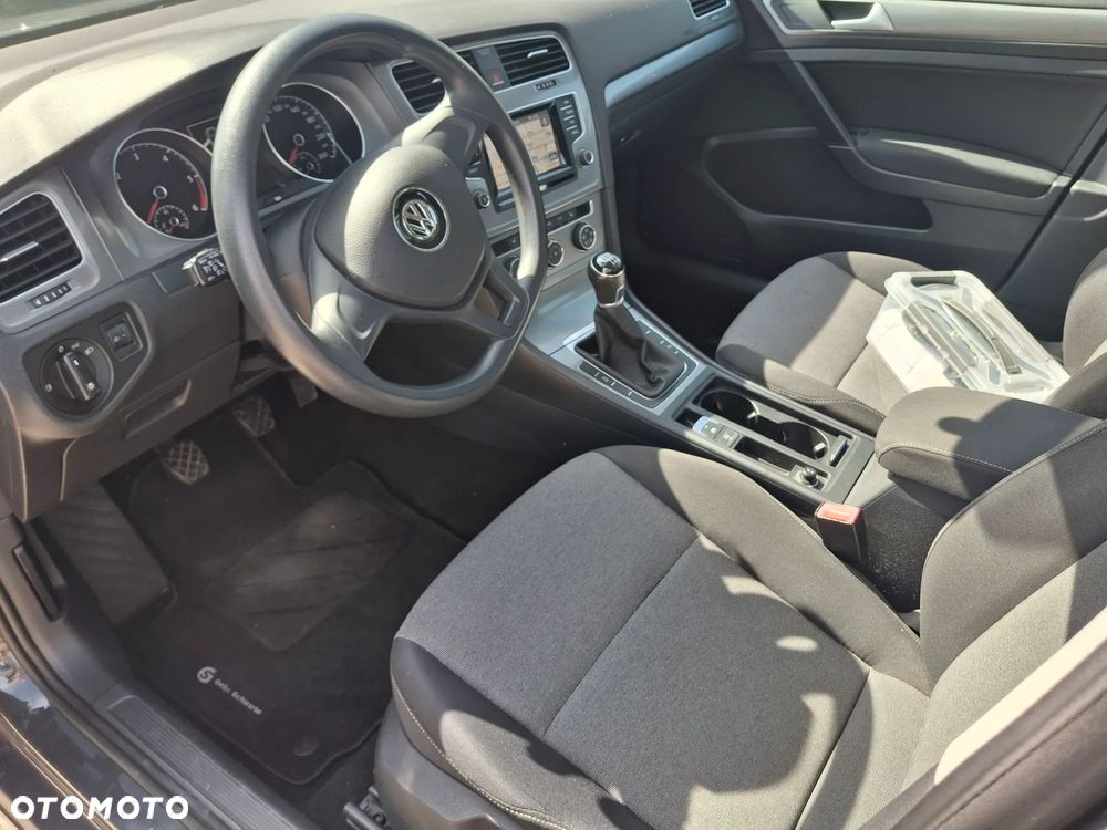 Volkswagen Golf 1.6 TDI BlueMotion Trendline - 12