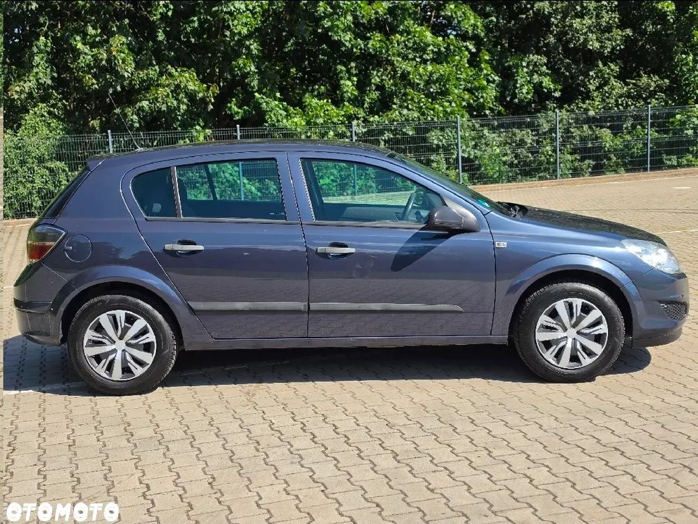 Opel Astra 1.4 Enjoy - 15
