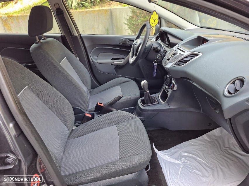 Ford Fiesta 1.4 TDCi Trend - 19
