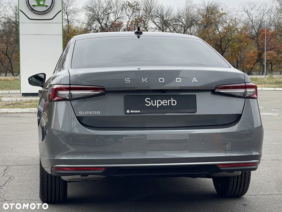 Skoda Superb 2.0 TSI Edition 130 DSG - 4