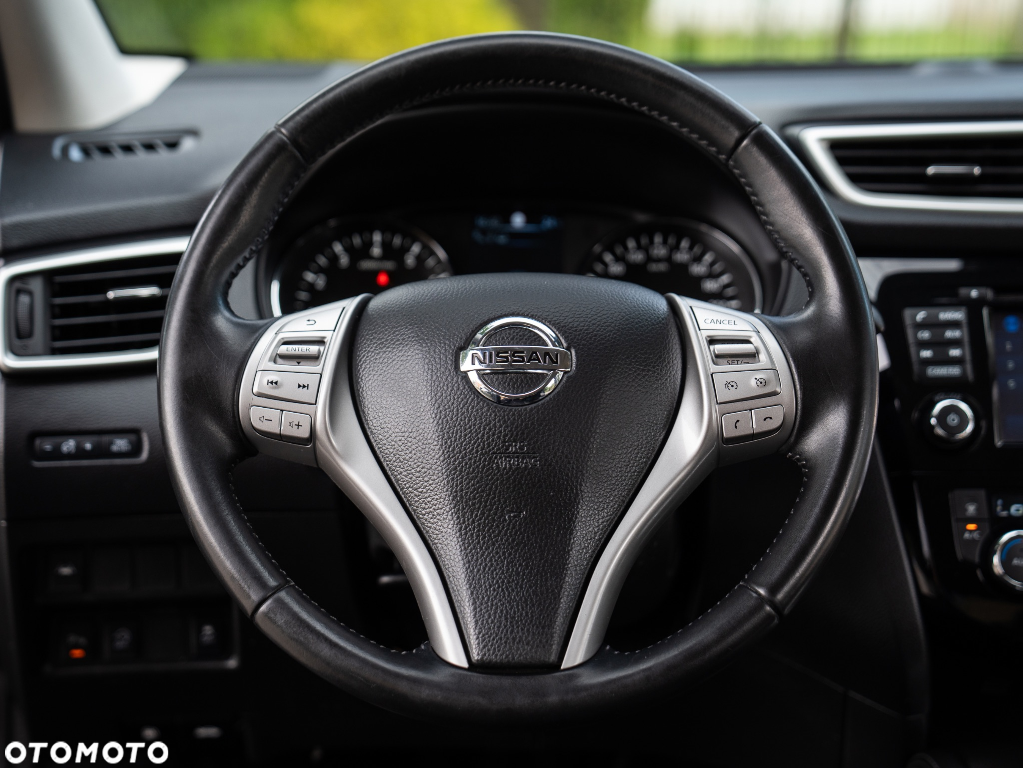 Nissan Qashqai 1.6 DIG-T Tekna+ - 33