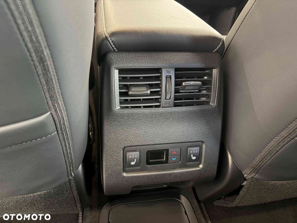 Mitsubishi Outlander Black Edition - 17