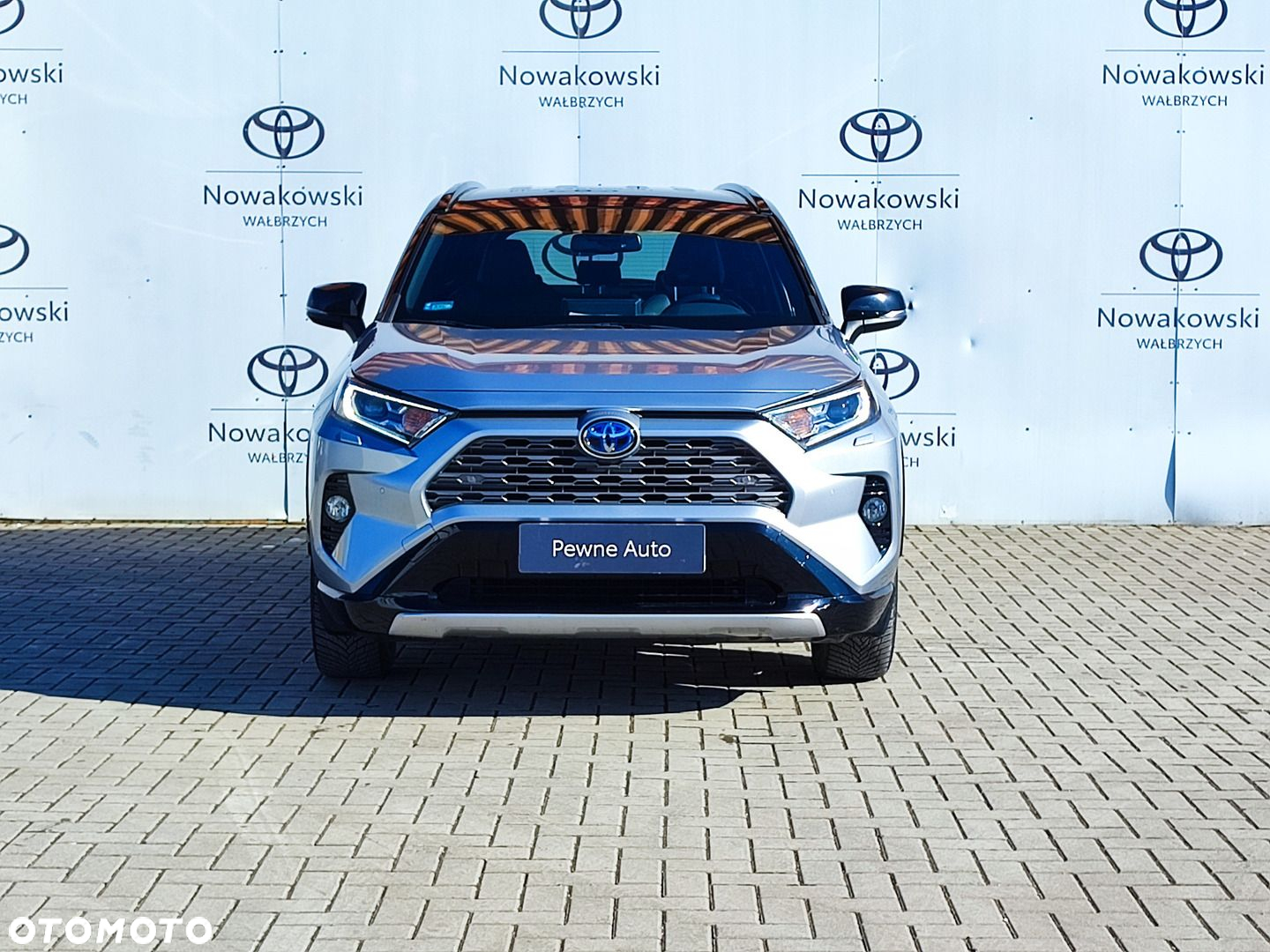 Toyota RAV4 - 6