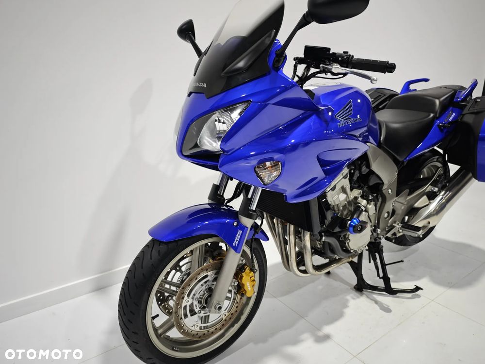 Honda CBF - 24