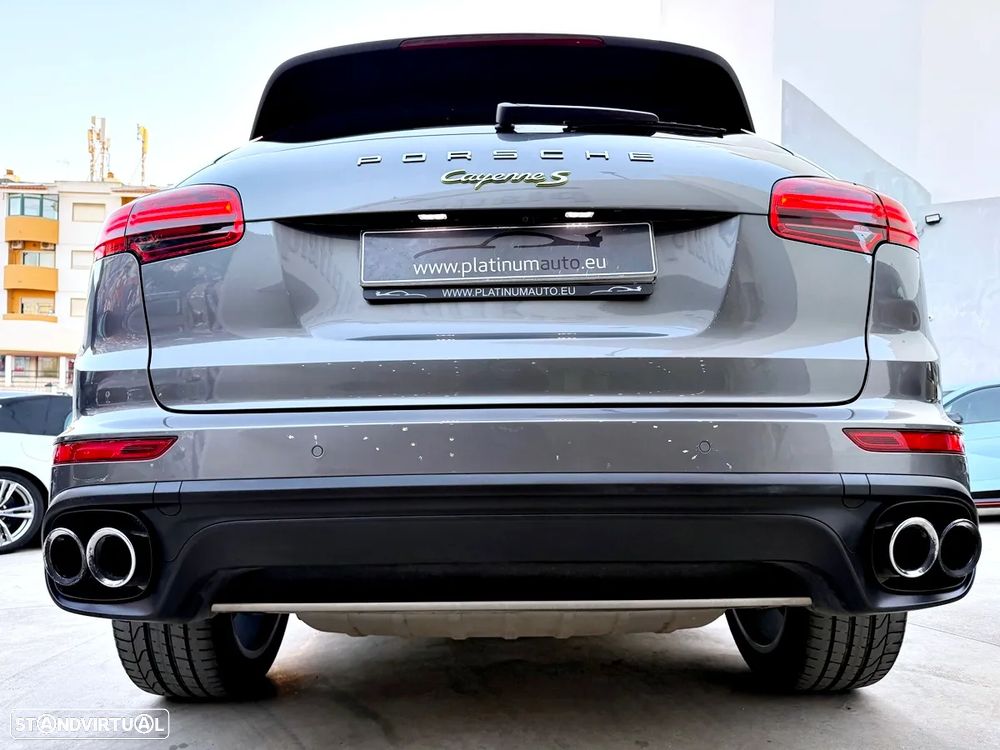 Porsche Cayenne S Hybrid - 58