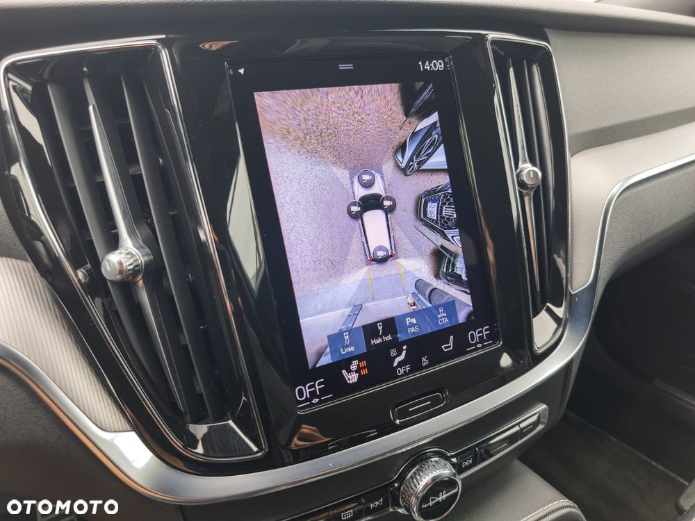 Volvo V60 T6 AWD Recharge Geartronic RDesign - 37