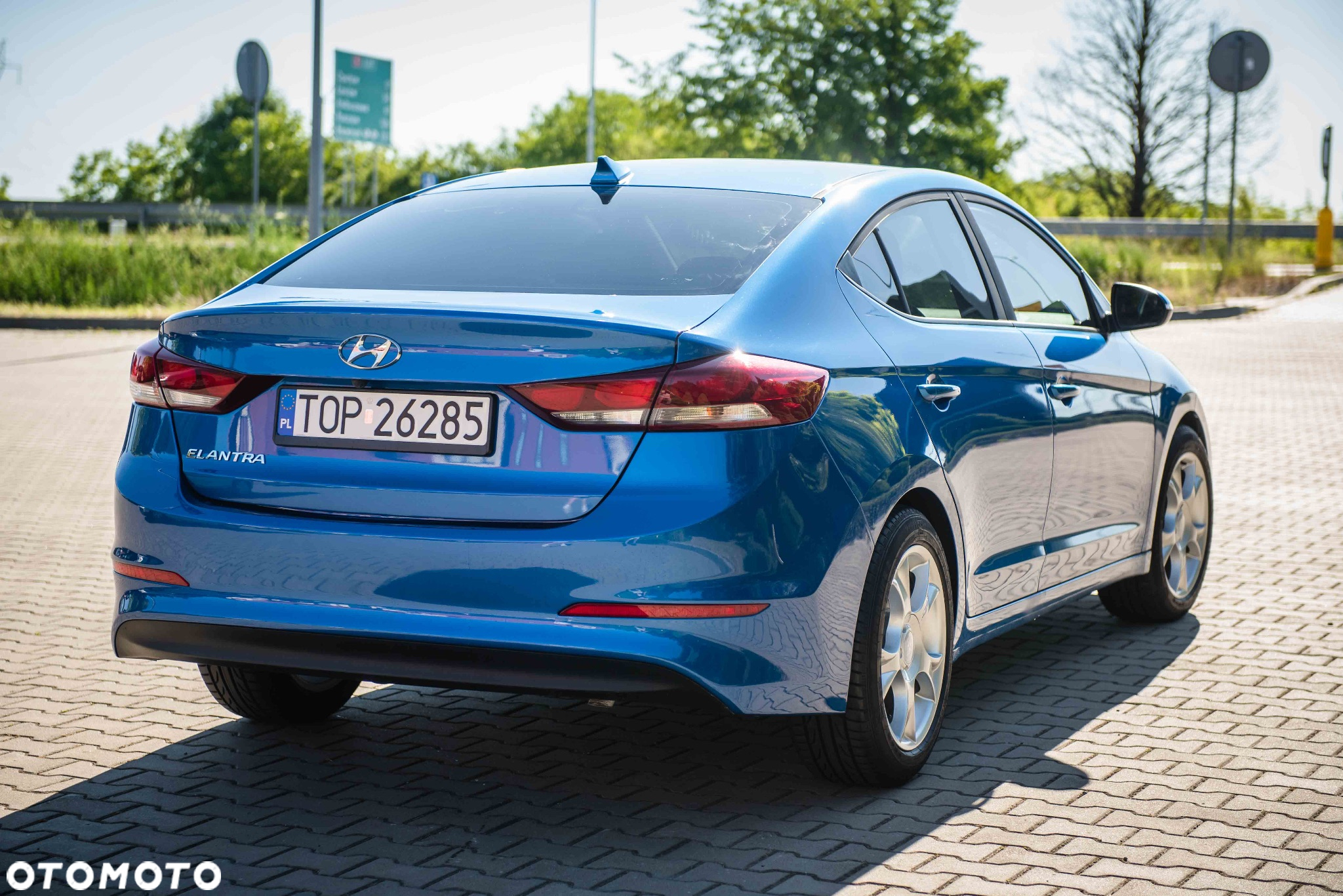 Hyundai Elantra - 7