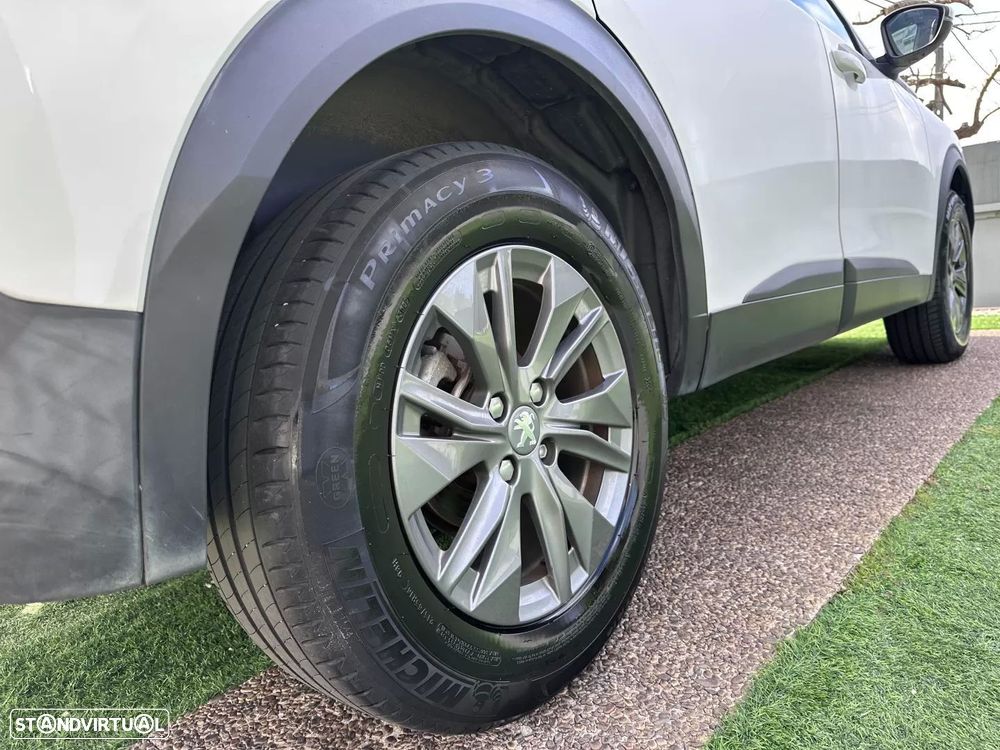 Peugeot 2008 1.2 PureTech Allure Pack - 20