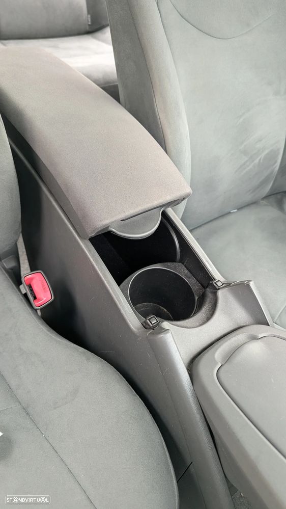 Toyota Prius 1.8 Sol - 23