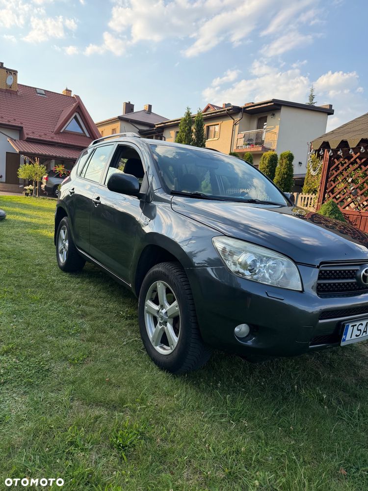 Toyota RAV4 - 2