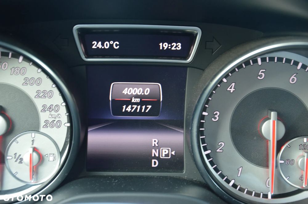 Mercedes-Benz CLA 250 7G-DCT Sport - 13