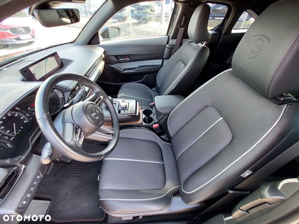Mazda MX-30 - 13