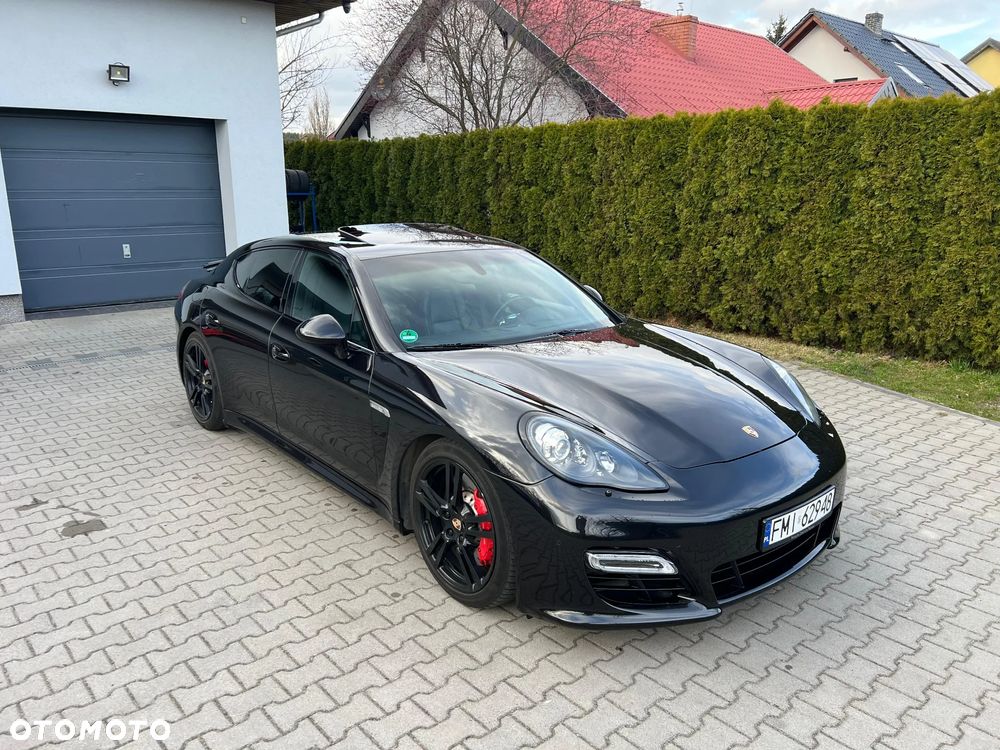 Porsche Panamera - 12