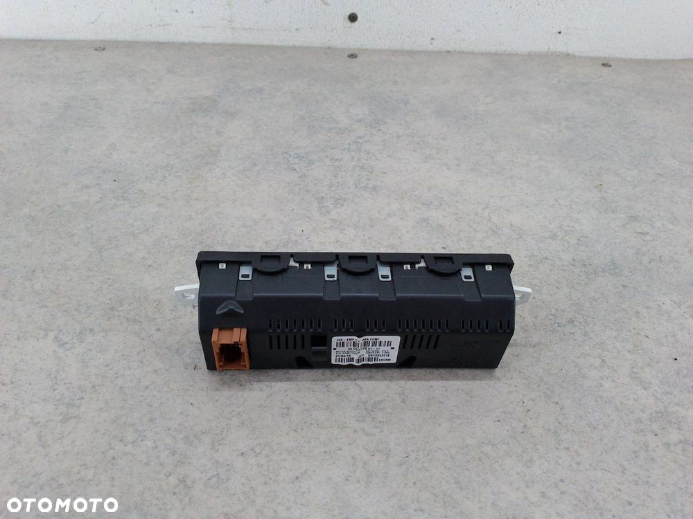 WYŚWIETLACZ CITROEN C3 II FL 98037778XT 1.2 VTI - 6