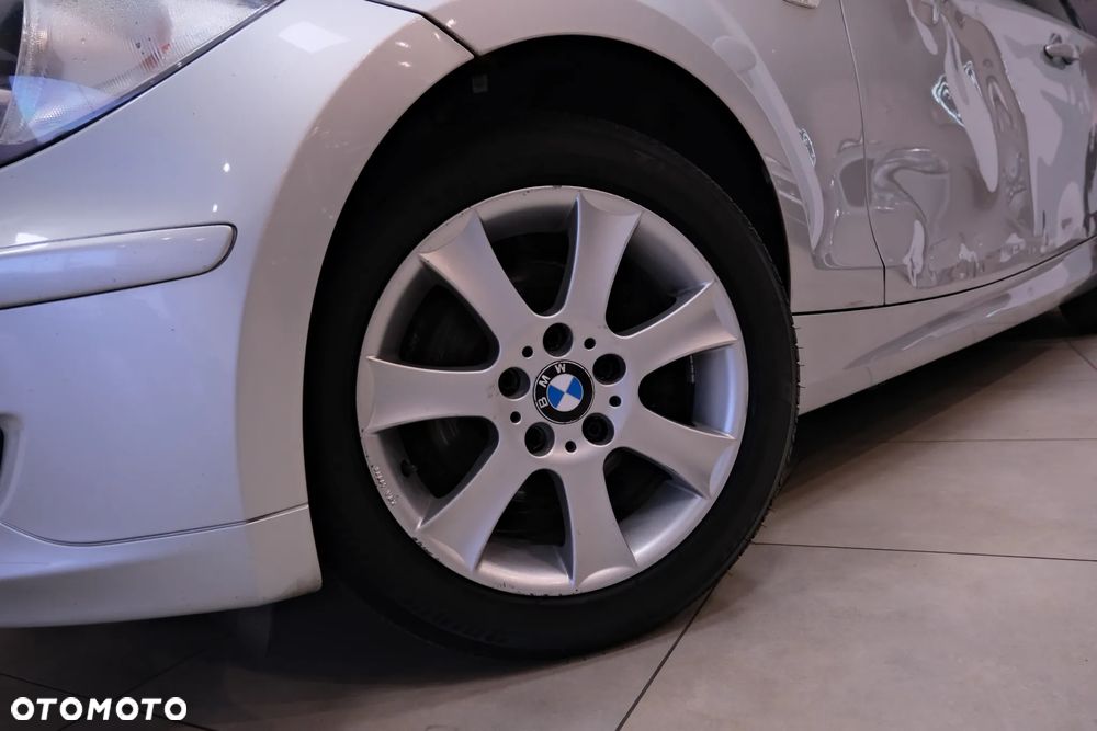 BMW Seria 1 118d DPF - 10