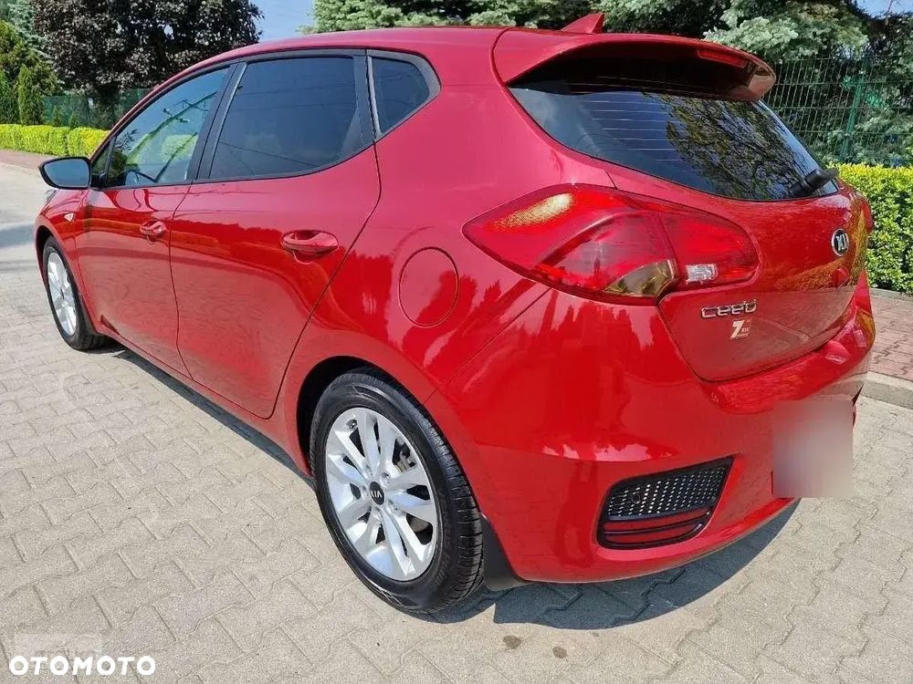 Kia Ceed 1.6 GDI Smart Plus - 2