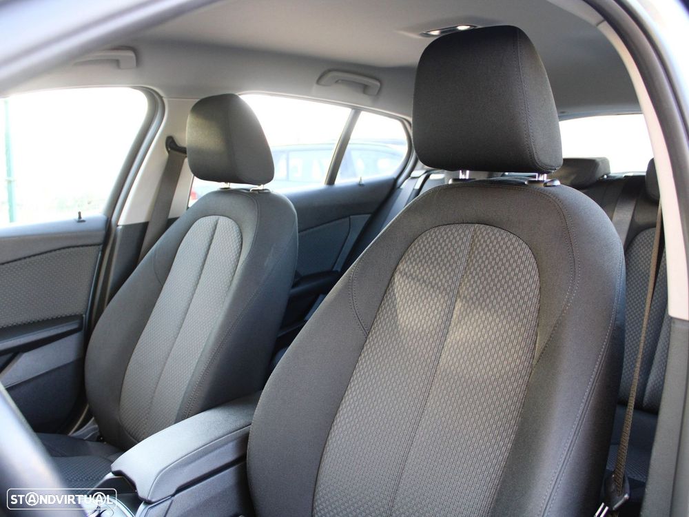 BMW 116 i Advantage - 26