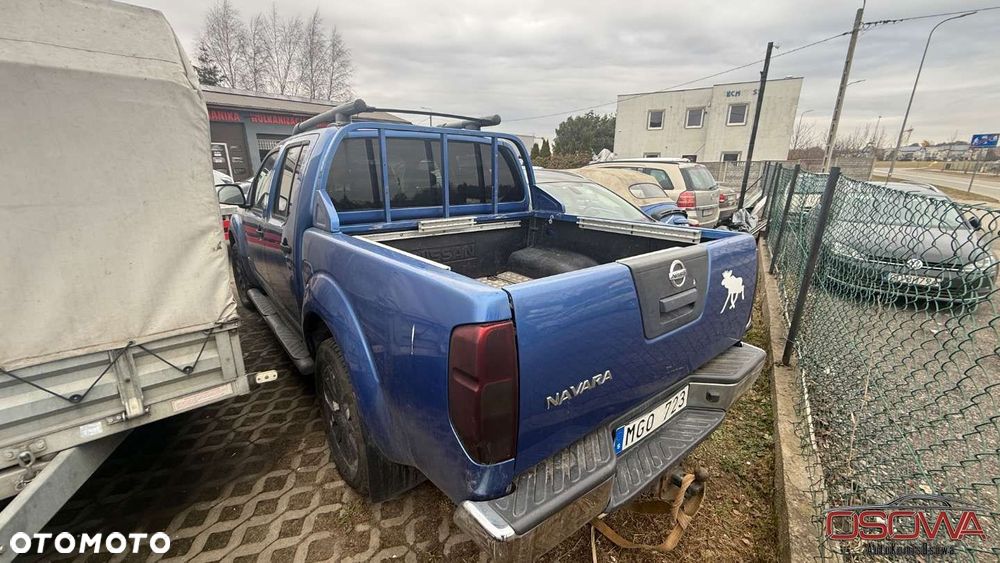 Nissan Navara 3.0 D V6 - 6