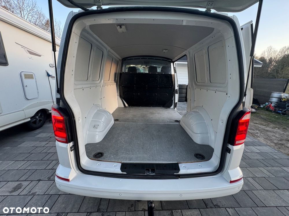 Volkswagen Transporter - 8