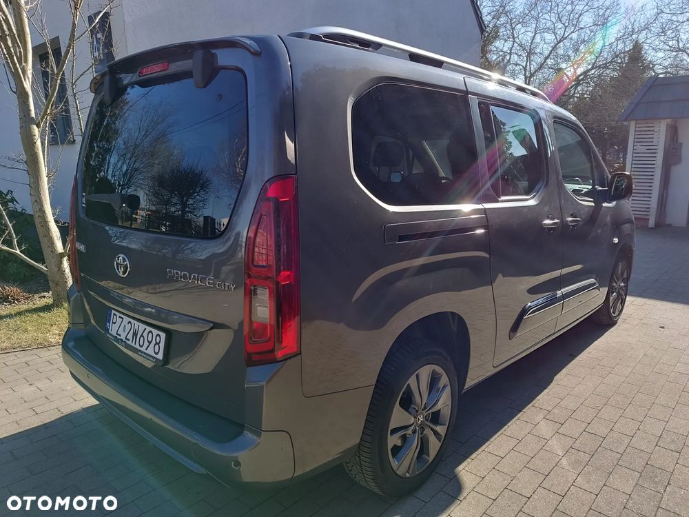 Toyota Proace City Verso Long 1.5 D-4D Family - 8