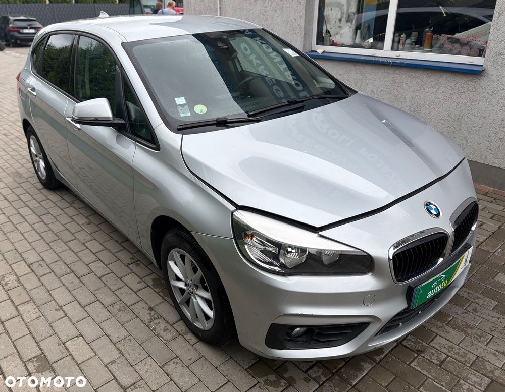 BMW Seria 2 218d - 6